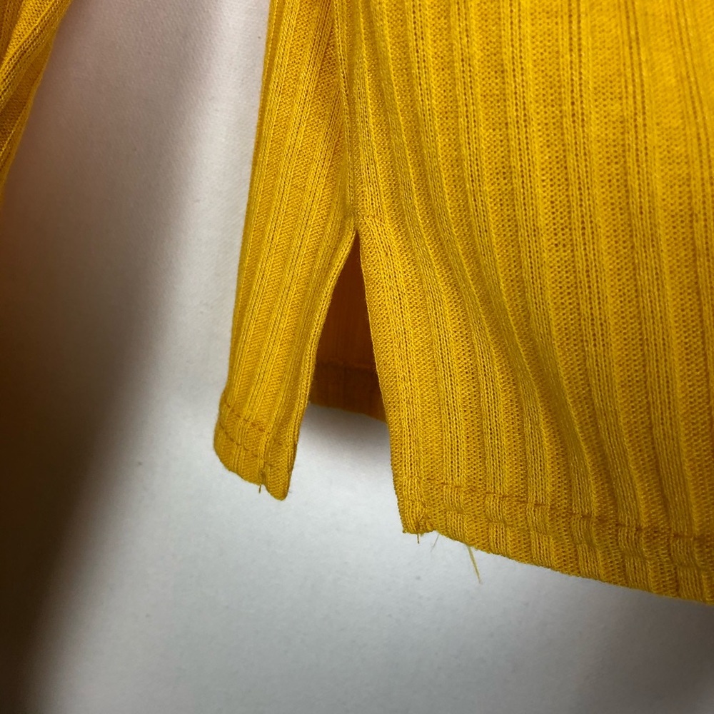 H&M Divided Cropped Ribbed Turtleneck Mustard - Picture 3 of 5